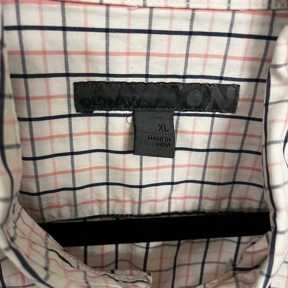 Old Navy Men's White and Blue Plaid Shirt XL - Picture 7 of 9
